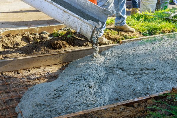 Driveway Concrete Pouring in Burnsville